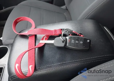 2019 Kia Sorento 2.4L Lx из США, поврежденный, VIN 5XYPGDA3XKG575357